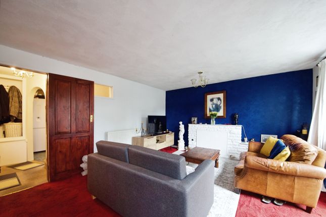 Flat for sale in Moree Way, London