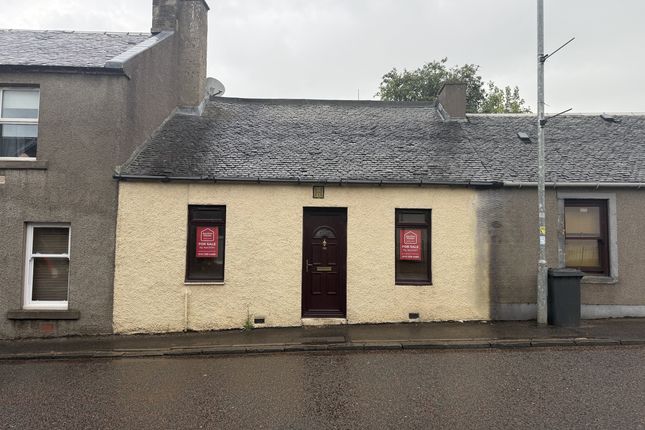 2-bed house on 39 Wellgatehead, Lanark, £50,000