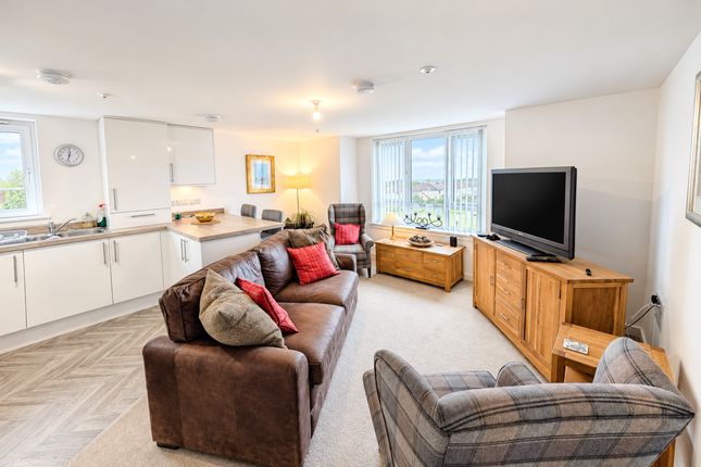 8, Mccarroll Court, Saltcoats photo 4
