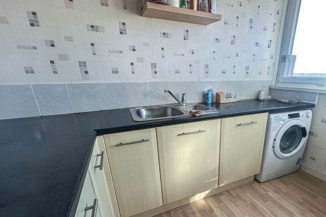 80 Solar House, Upper Walworth Way, Sunderland photo 3