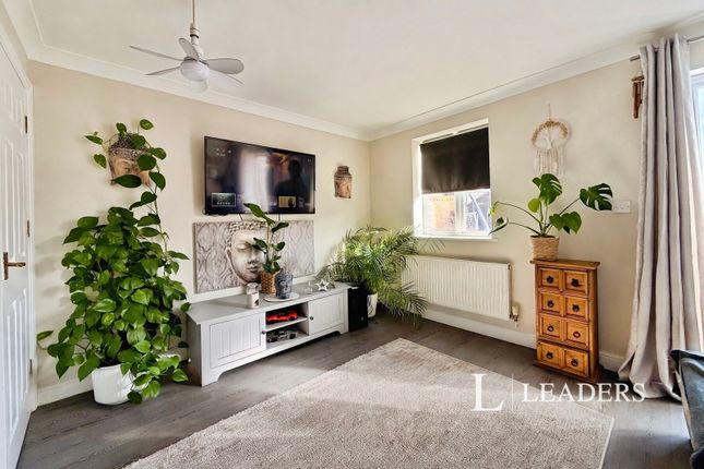 3, Forge Terrace, Lowestoft photo 3