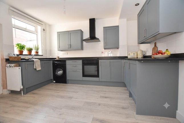 1, Hipper Street West, Chesterfield photo 4
