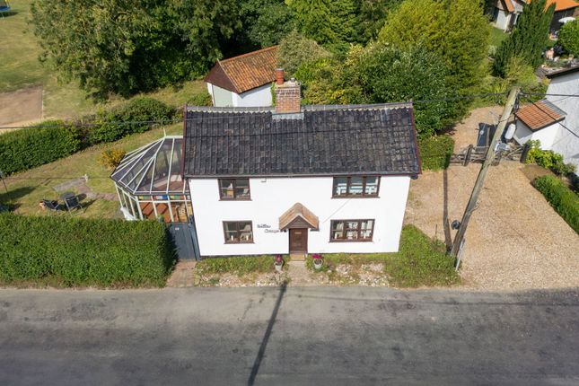 Thumbnail Cottage for sale in The Street, Rocklands, Attleborough