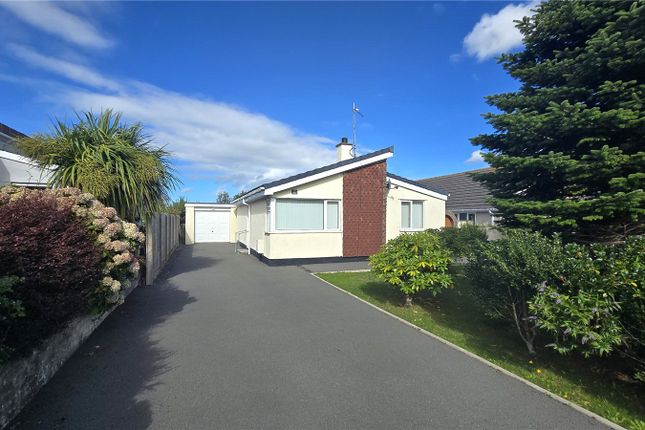 3-bed bungalow on 7, Lon Gardener, Holyhead, £245,000