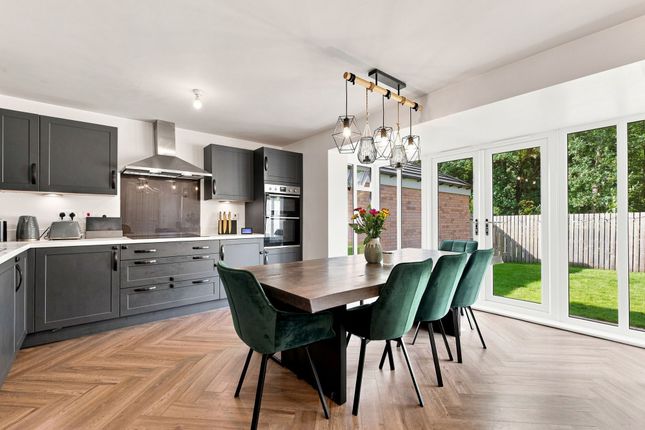 11 Birch Close, Sheffield photo 2