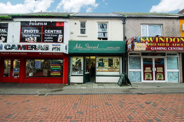 Thumbnail Commercial property for sale in Market Street, Swindon
