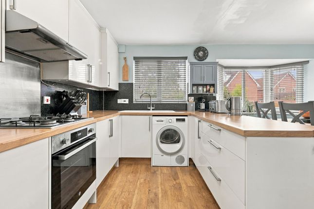 11 Dhobi Place, Ipswich photo 2