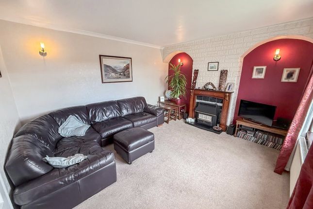 Nettleton Lane, Buxton photo 2