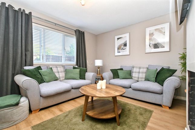 21, Ranworth Close, Eastbourne photo 2