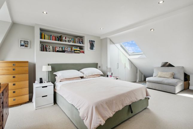 Flat First Floor, 58, Alderbrook Road, London photo 4