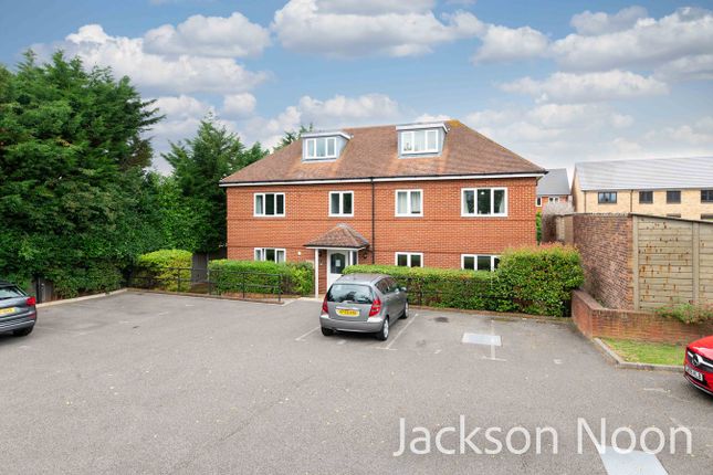 Flat for sale in Vernon Close, Ewell