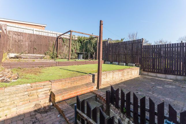 11 Sterndale Bennett Road, Newport photo 4