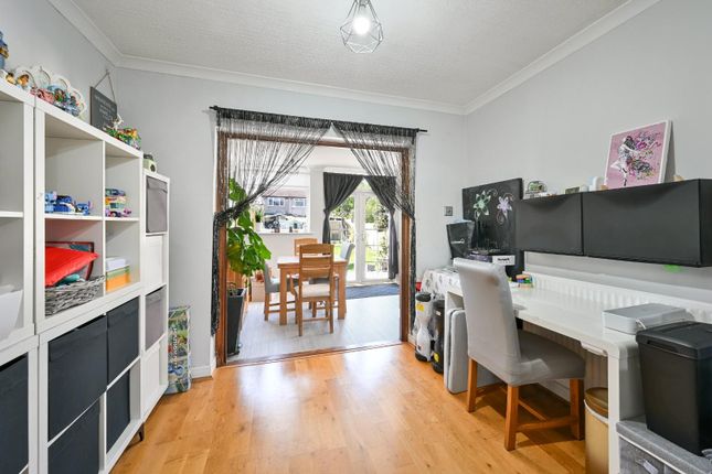 15, Poole Road, Ewell photo 3