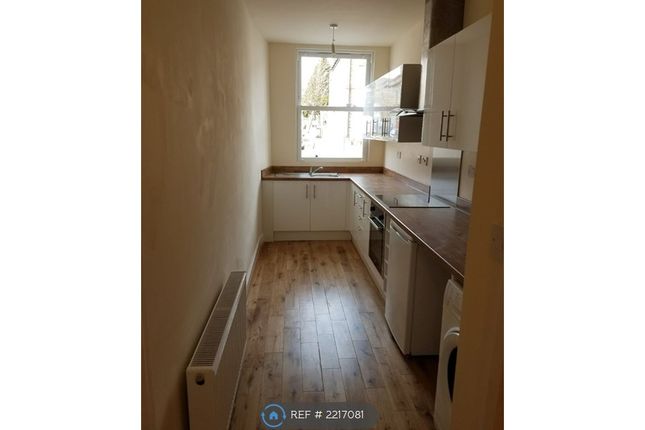 Flat to rent in Hichisson Road, London