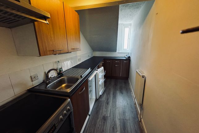 Flat 5 33 Worcester House, New Street, Paignton photo 4