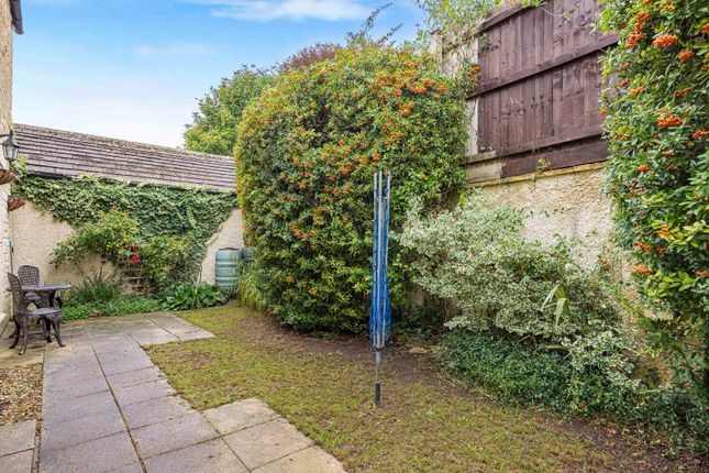 1, Lower Newmarket Road, Stroud photo 2