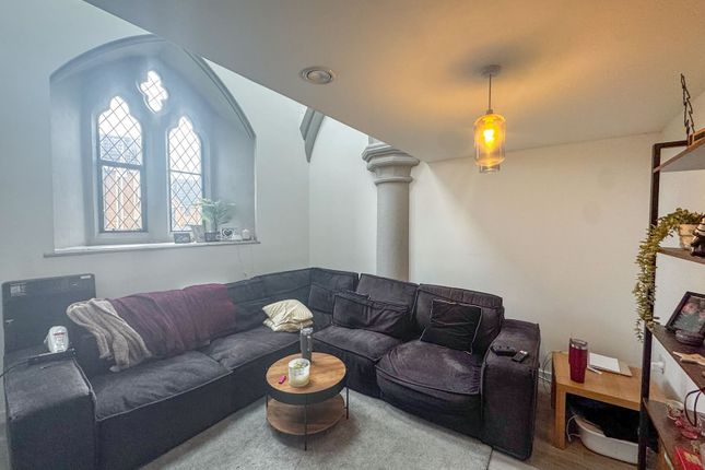 10 Steeple View Apartments, Steeple View Close, Manchester photo 3