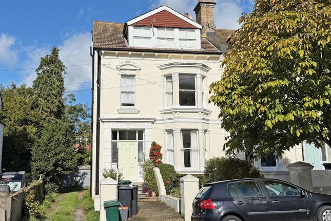Studio flat on Flat 3, 61 Springfield Road, Brighton, £155,000