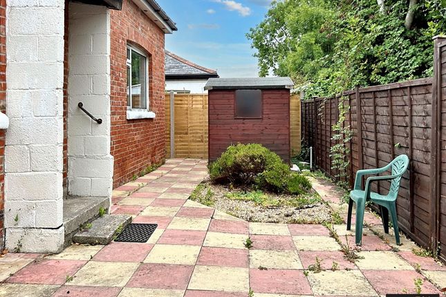 2, Spa Avenue, Weymouth photo 3