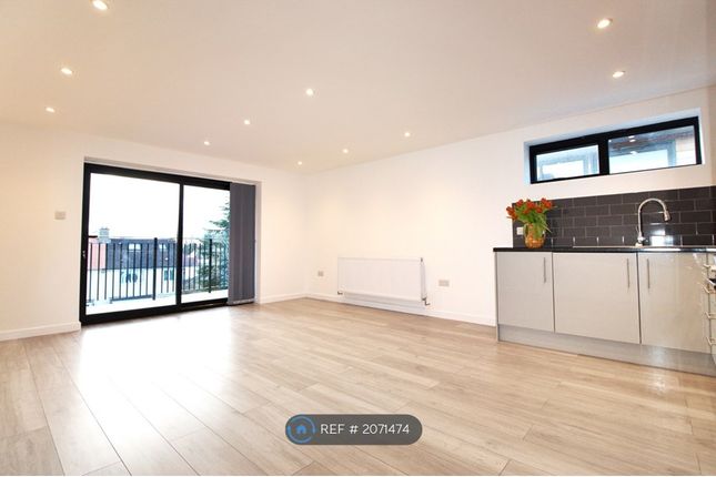 Thumbnail Flat to rent in Laurel Court, South Croydon