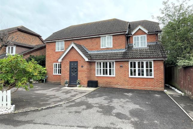Thumbnail Detached house for sale in Hemmyng Corner, Warfield, Berkshire