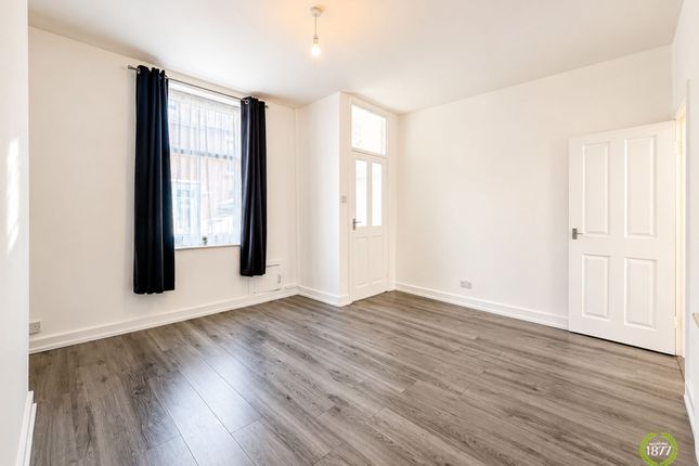 9 Sutton Street, Blackburn photo 3