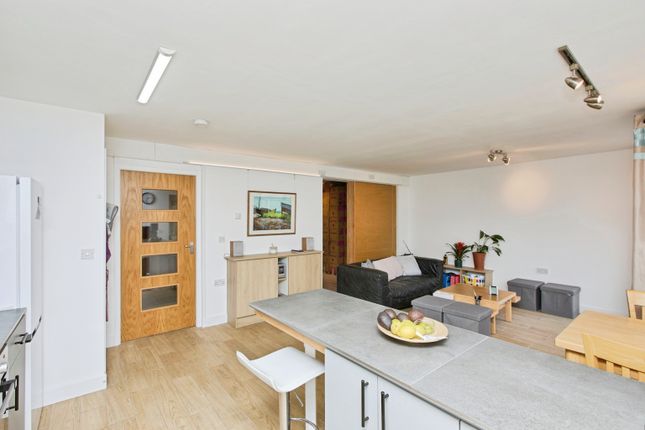 2, Holt Avenue, Alvaston photo 4