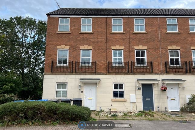 Thumbnail Terraced house to rent in Fount Court, Market Harborough