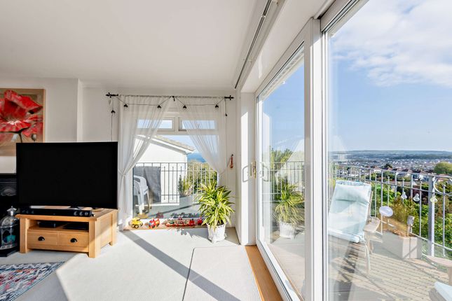 8, Dolphin Crescent, Paignton photo 5