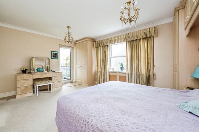 Flat 7, Aurora Court 14A`,, Sunset Avenue, Woodford Green photo 3