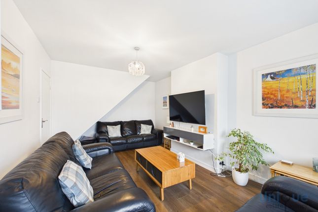 16, Winston Avenue, Lytham St. Annes photo 3