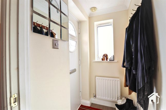 31, Lords Avenue, Leicester photo 5