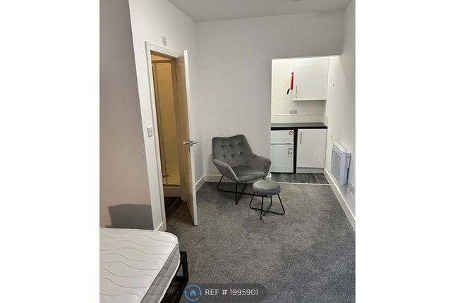 Room to rent in Croft Street, Rochdale
