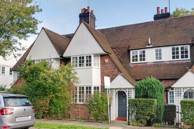 Thumbnail Semi-detached house for sale in Erskine Hill, Hampstead Garden Suburb, London