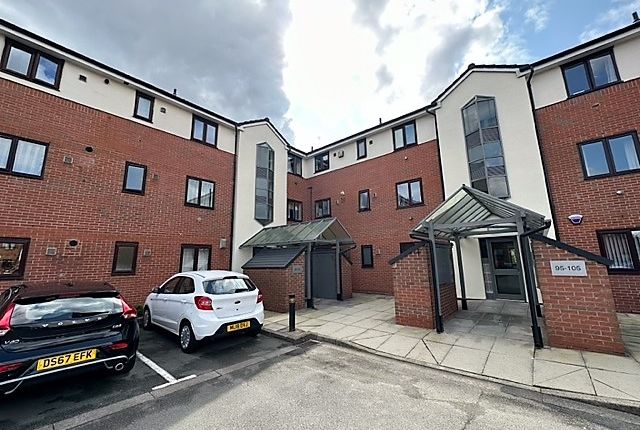 Thumbnail Flat for sale in Dean Court, Bolton