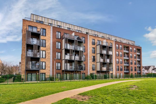 Thumbnail Flat for sale in Arc Court, Maxwell Road, Romford