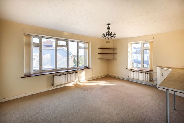 Mountfield Court, First Floor Apartment, Amherst, St Peter Port photo 2