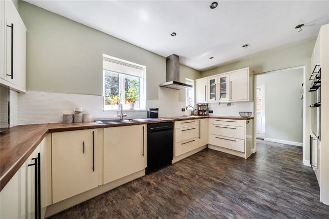17, Ruperra Close, Cardiff photo 4