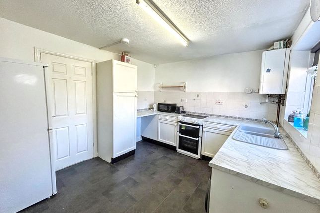 21, Doncaster Road, Newcastle upon Tyne photo 3