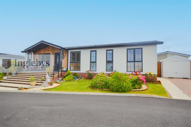 2-bed caravan on 203, Hazelgrove Residential Park, Milton Street, Saltburn-By-The-Sea, £290,000