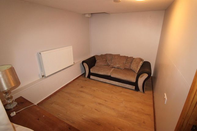 46B, Hanbury Road, Bargoed photo 4