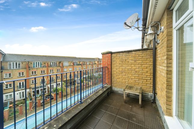 14, Dominica Court, Eastbourne photo 4