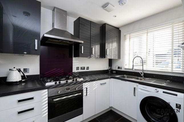 1, Ash Road, Chigwell photo 3