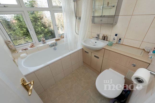 Town house for sale in Mount Echo Avenue, London