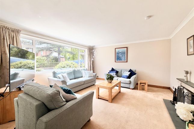 26, Wellhall Road, Hamilton photo 3