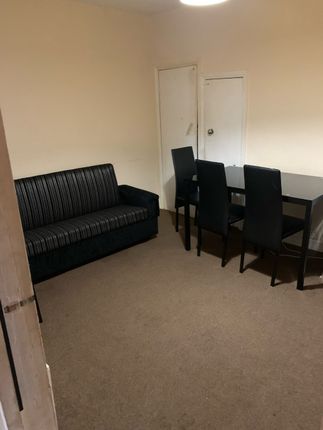 Nelson Road East Ham E6 3 Bedroom Detached House To Rent