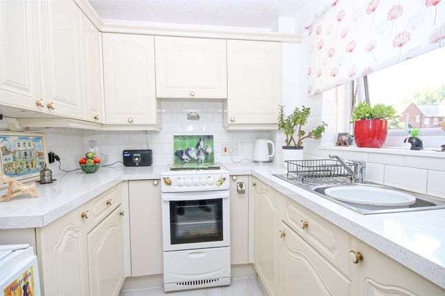 139, Cavendish Court, Norwich photo 4