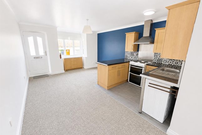 11, Gainsborough Road, Corby photo 3