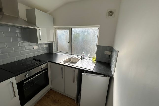 Flat 3, 145, CARDIFF photo 3