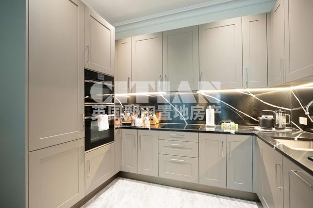 Flat 53, London photo 5